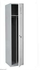 Hosszúajtós öltözőszekrény válaszfallal