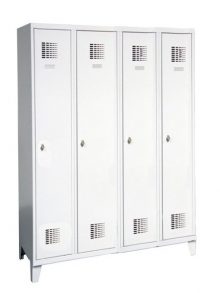 4 rekeszes hosszúajtós öltözőszekrény lábakon álló