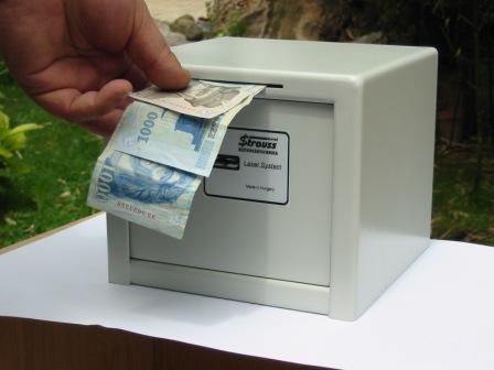 Nova-1 bedobós széf Nova-1 bedobós széf